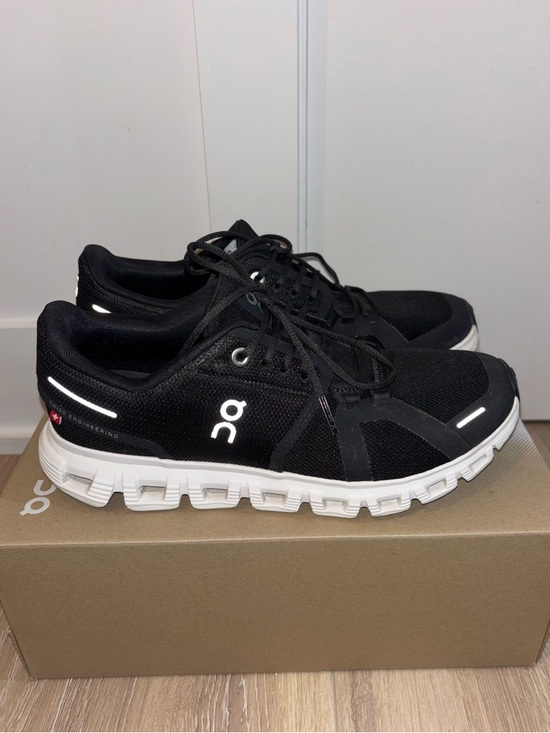 On Running Shoes - On Cloud 6